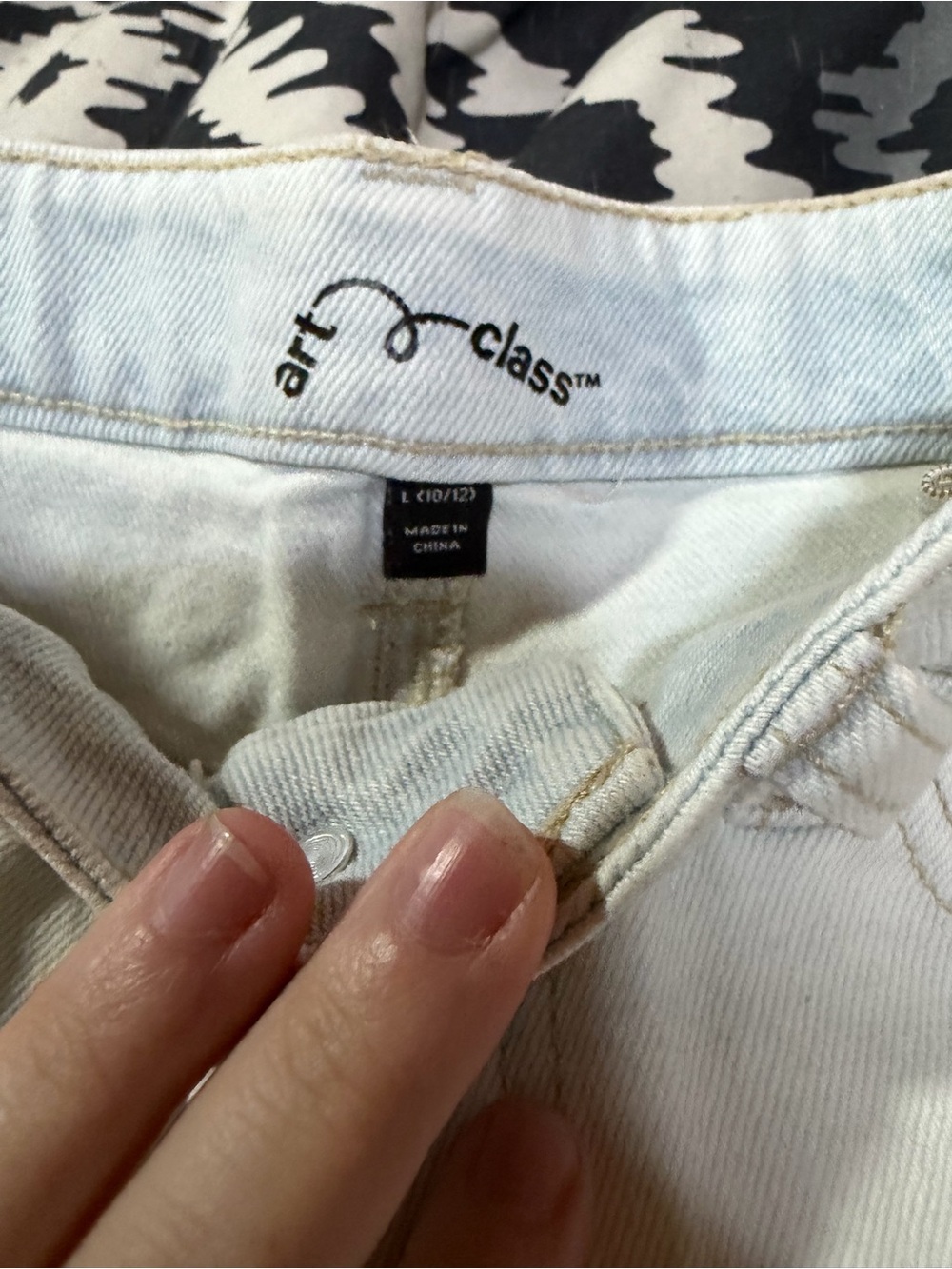 Shorts - Picture 2 of 2